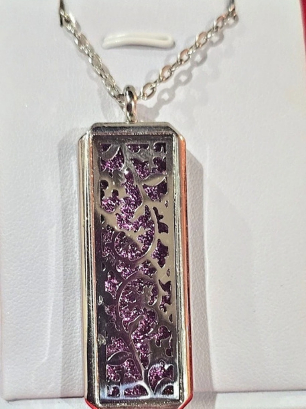 Aromatherapy Diffuser Necklace, Purple